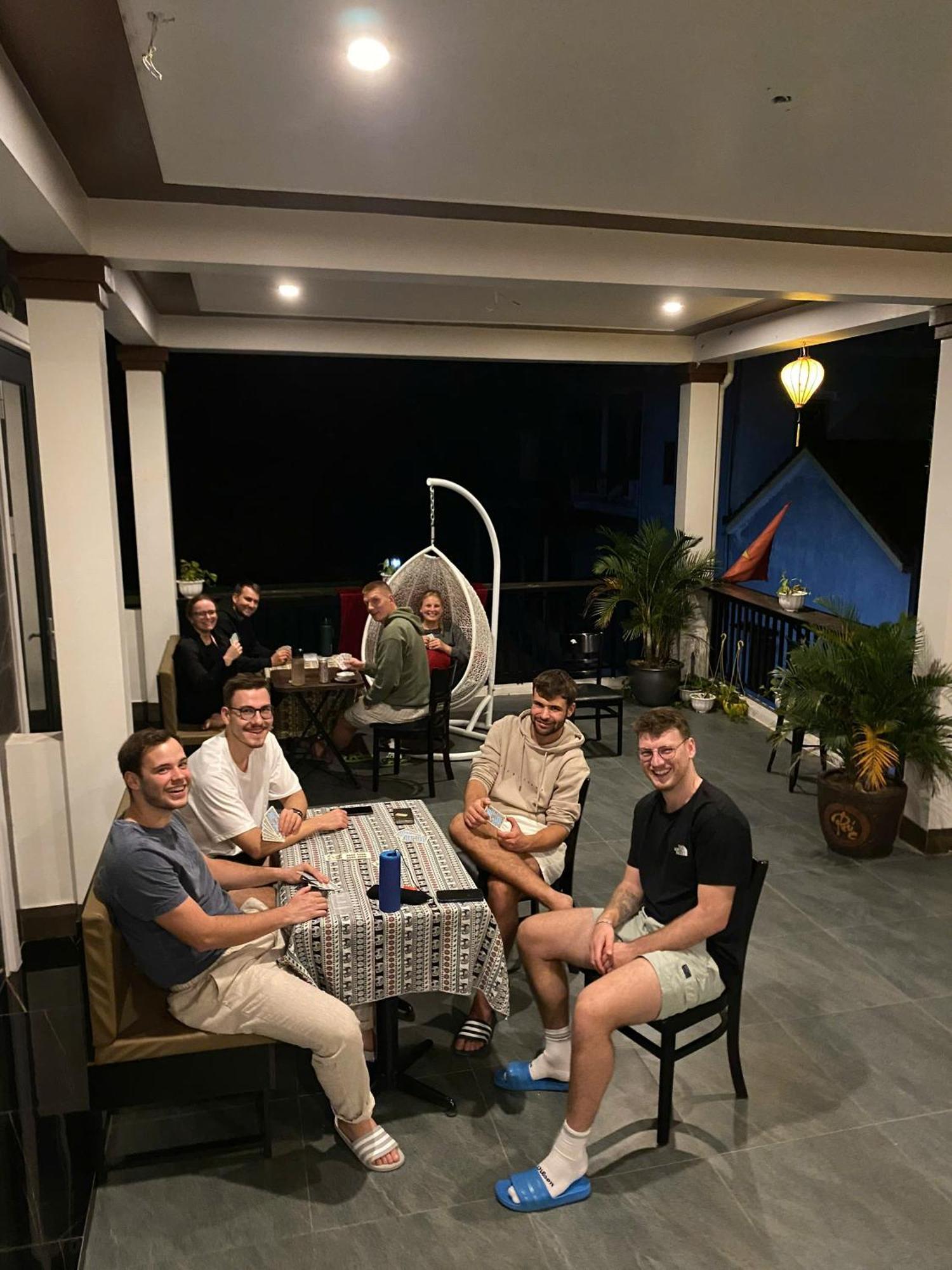Tutu'S Homestay Фонг Нха Екстериор снимка